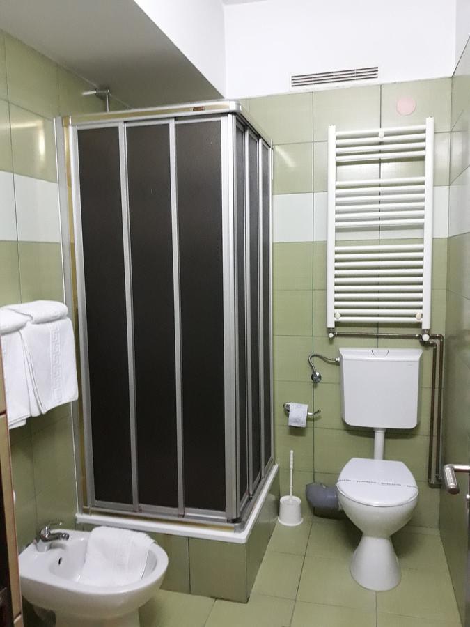 Pensiunea Sydney Тимишоара Экстерьер фото